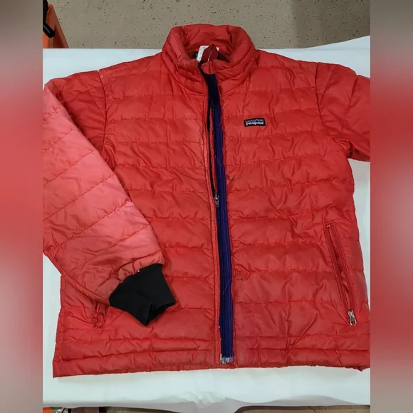 Patagonia Red Quilted Puffer Jacket Coat Boy Sz Large - Picture 3 of 8